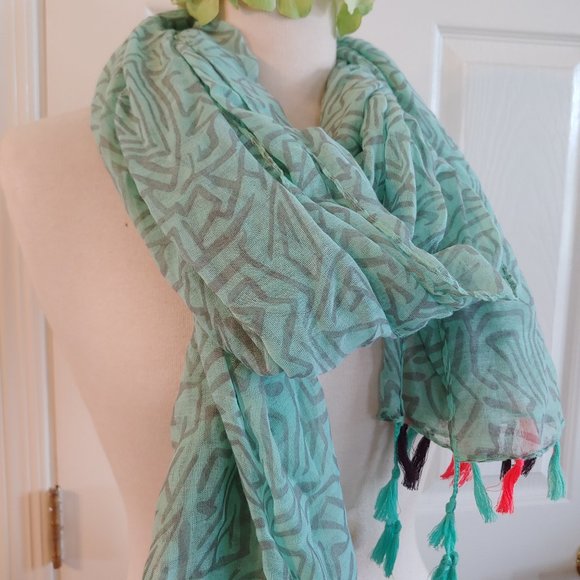 Abstract Mint and Gray Oversized Scarf  | New - Picture 2 of 7